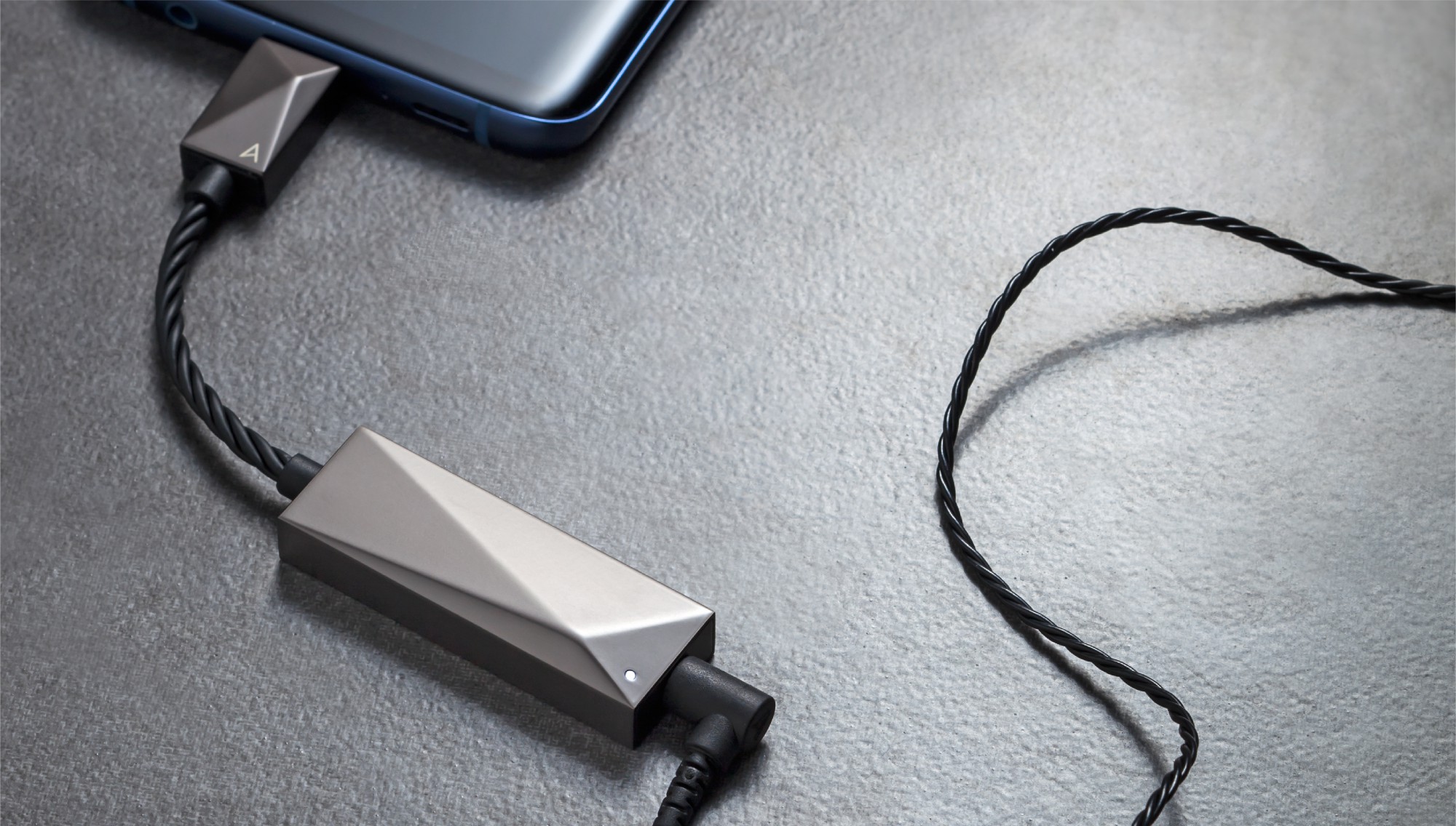 USB-C Dual DAC Cable PEE51 - Portable DAC & Amplifier